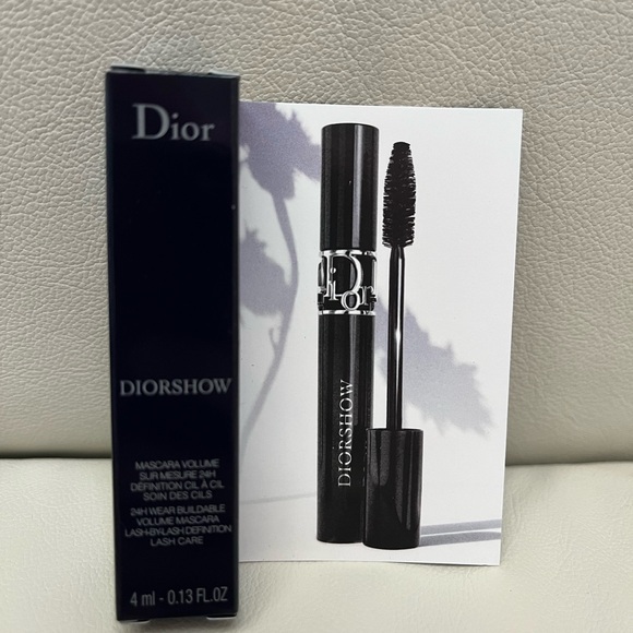 6 x DIOR Diorshow Mascara volume sur mesure 24h - Picture 2 of 3